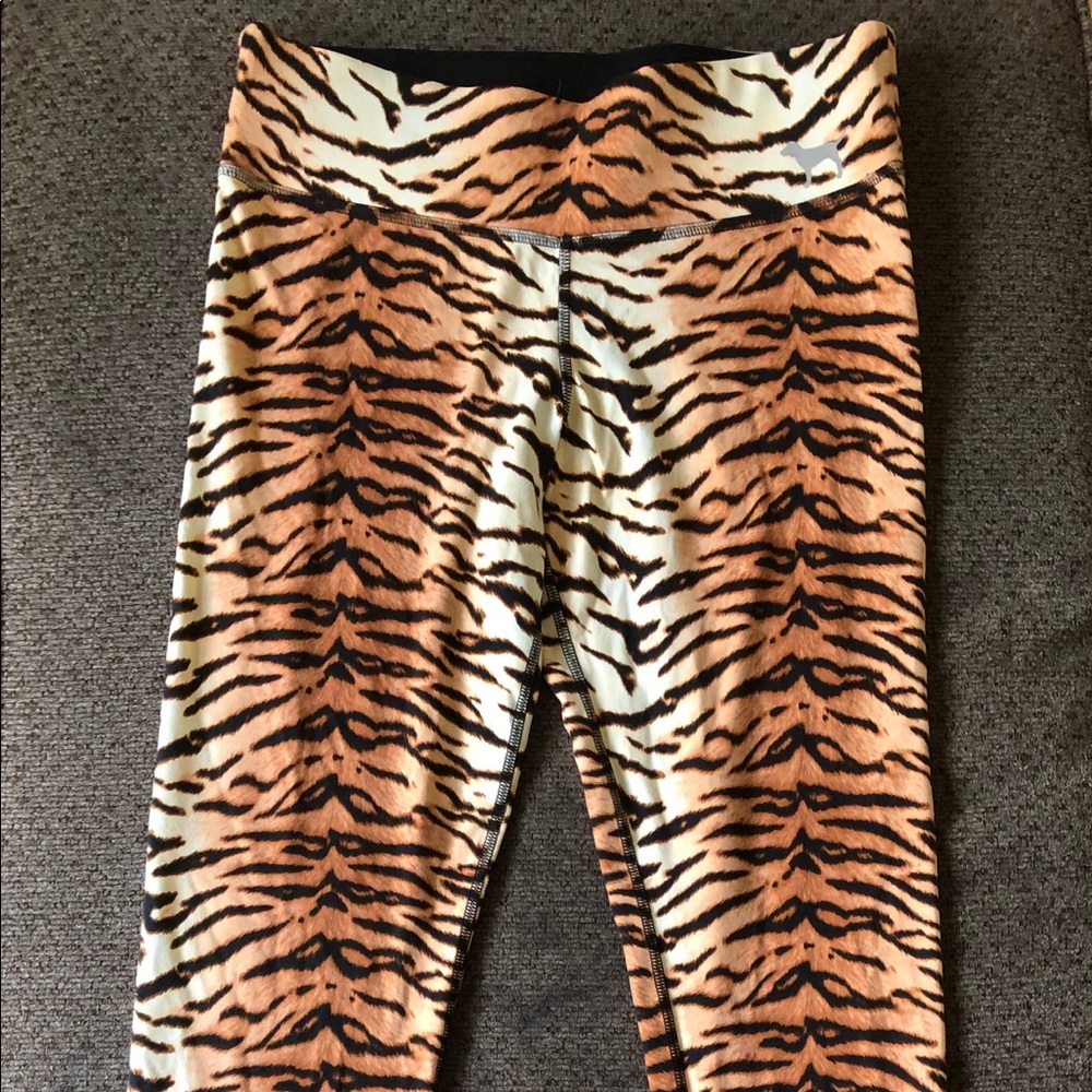 Vs pink leggings